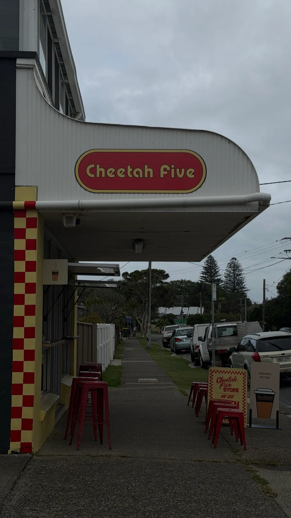 Cheetah Five — the local coffee window, dog-friendly, across from Sea Sea