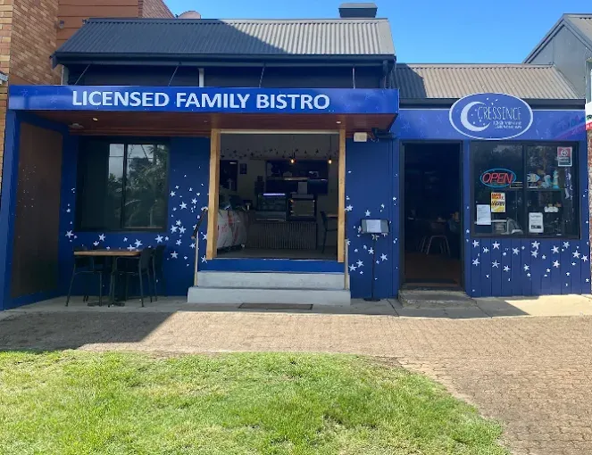 Cressence — Crescent Head's café and cocktail bistro, next to the Tavern in the middle of town